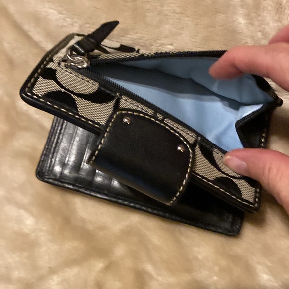 Coach Wallet - Picture 3 of 6